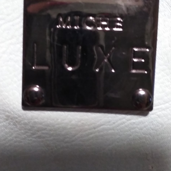 Purse - Picture 2 of 12